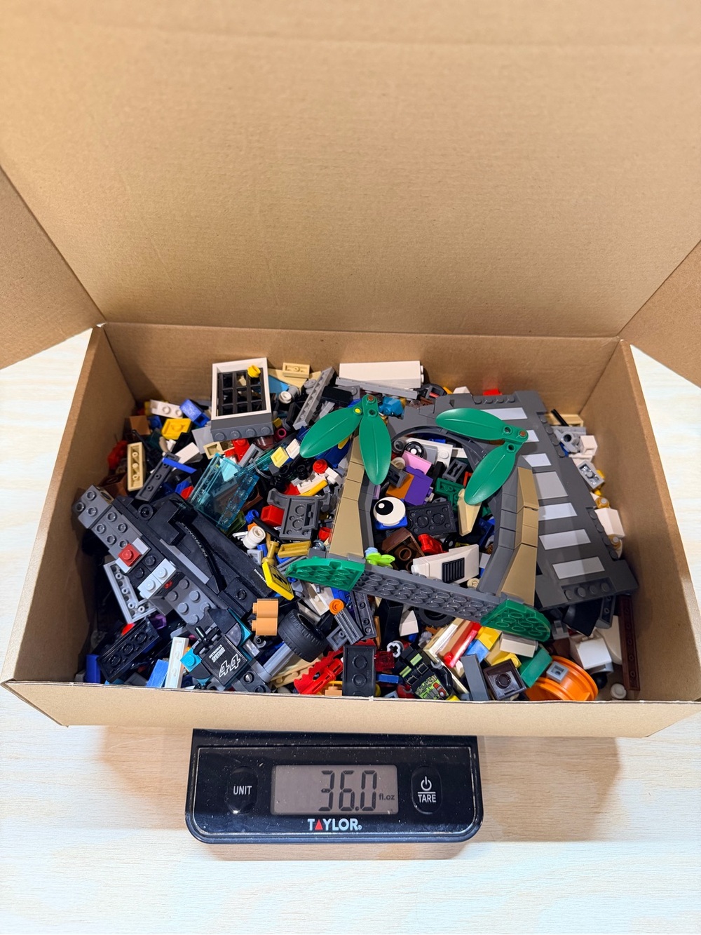 LEGO Bulk Lot 36 oz Mixed Bricks Pieces Parts Assorted Building Blocks